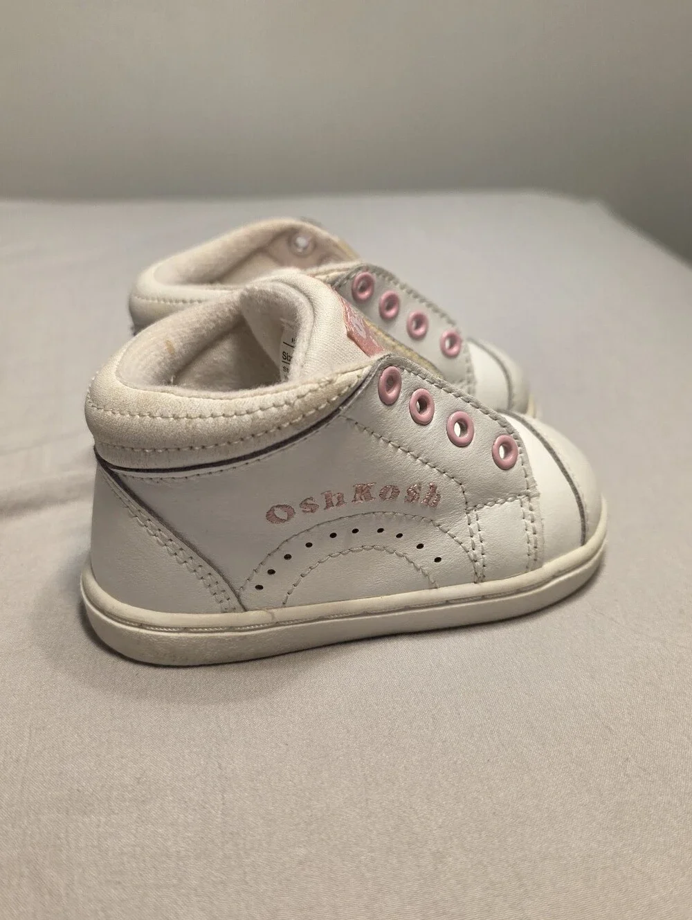 Vintage Y2K OshKosh White and Pink Toddler High-Top Sneakers
